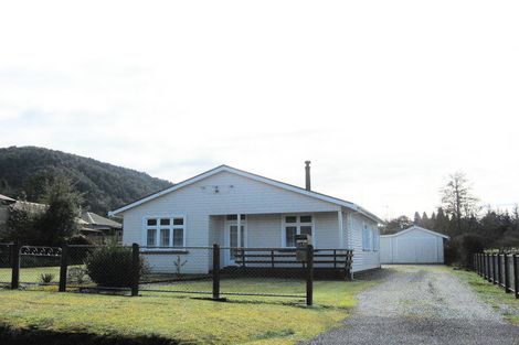 Photo of property in 13 Clifford Street, Blackball, 7804