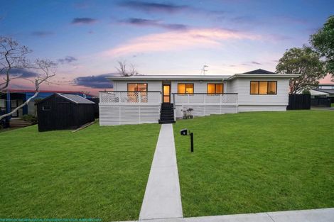 Photo of property in 1 Dalmahoy Place, Wattle Downs, Auckland, 2103