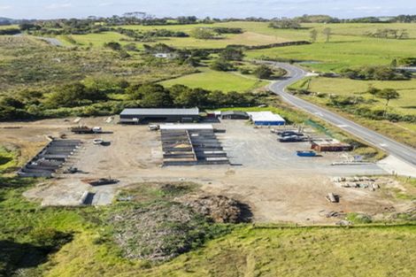 Photo of property in 35 Pataua Road South, Parua Bay, Onerahi, 0192