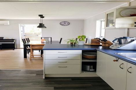 Photo of property in 13 Moonstone Grove, Birchville, Upper Hutt, 5018