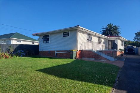 Photo of property in 5 Keats Place, Blockhouse Bay, Auckland, 0600