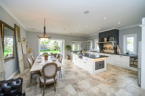 Photo of property in 6 Carlton Avenue, Palmerston North, 4414