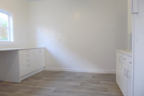 Photo of property in 33 Pirie Crescent, Moera, Lower Hutt, 5010