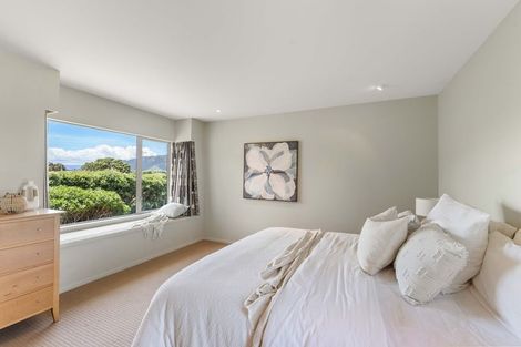 Photo of property in 93 Field Way, Waikanae Beach, Waikanae, 5036