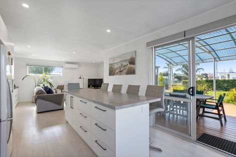 Photo of property in 203 Tui Road, Whangamata, 3620