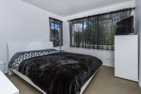 Photo of property in 2/70 Archers Road, Glenfield, Auckland, 0629