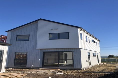 Photo of property in 141 Grove Road, Papakura, 2110