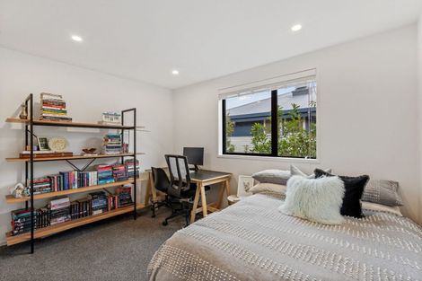 Photo of property in 31 Cessna Crescent, Mangere, Auckland, 2022