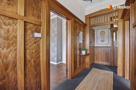 Photo of property in 32 Adderley Terrace, Ravensbourne, Dunedin, 9022