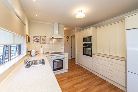 Photo of property in 27 Bens Place, Springvale, Whanganui, 4501