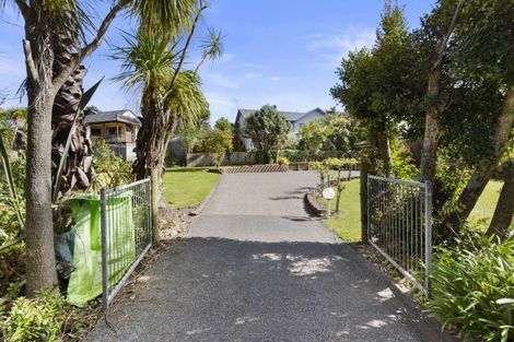 Photo of property in 28 Amber Place, Waimauku, 0812