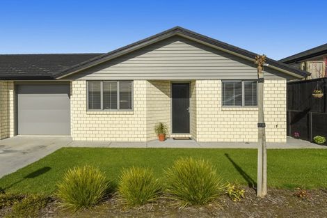Photo of property in Waterview Estate, 86/4 Greystone Place, Omokoroa, 3114