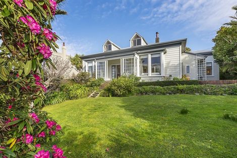 Photo of property in 10 Wesley Road, Kelburn, Wellington, 6012