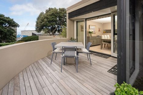 Photo of property in Highwic, 13/32 Hobson Street, Thorndon, Wellington, 6011