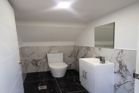 Photo of property in 10c Benton Place, Manurewa, Auckland, 2102