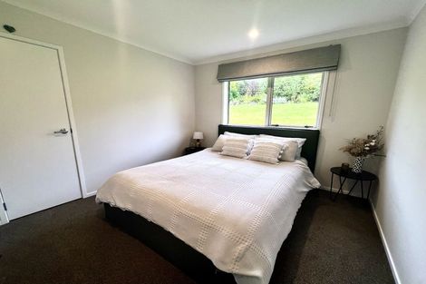 Photo of property in 22b Sunnyvale Road, Swanson, Auckland, 0614