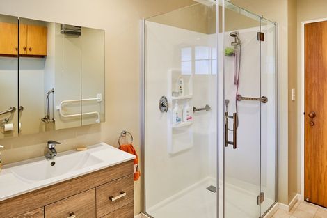 Photo of property in 104 Oxford Street, Tawa, Wellington, 5028