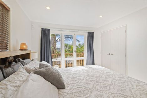 Photo of property in 113 Carlisle Road, Torbay, Auckland, 0632