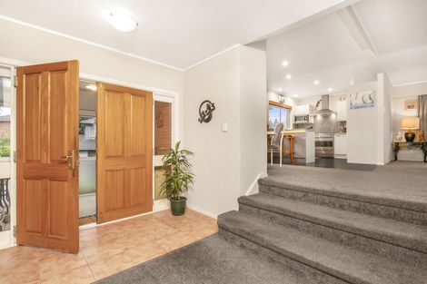 Photo of property in 22b Wairere Road, The Gardens, Auckland, 2105
