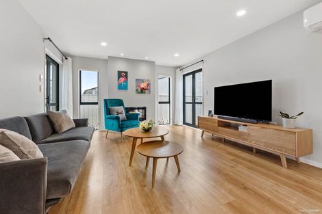 Photo of property in 16 Kearns Drive, Hobsonville, Auckland, 0616