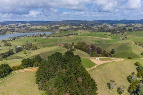 Photo of property in 56 Burford Lane, Whananaki, Hikurangi, 0181