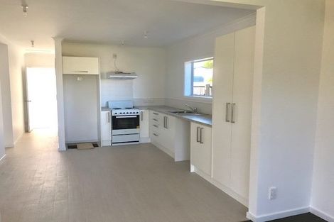 Photo of property in 2/203 Estuary Road, South New Brighton, Christchurch, 8062