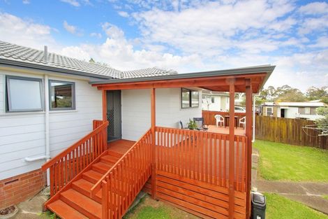 Photo of property in 9 Staverton Crescent, Mangere, Auckland, 2022