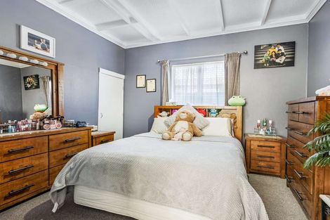 Photo of property in 710 Heretaunga Street East, Parkvale, Hastings, 4122