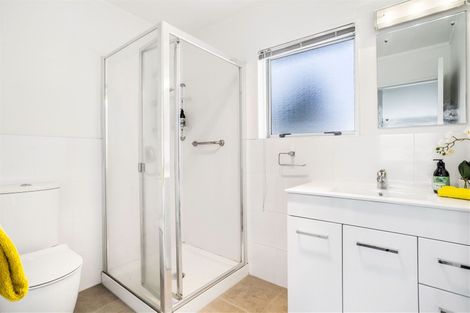 Photo of property in 1 Picasso Drive, West Harbour, Auckland, 0618