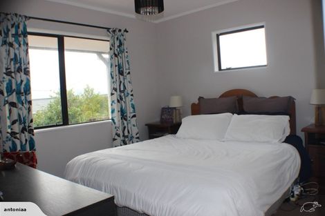 Photo of property in 94 Arawhata Street, Ranui, Porirua, 5024