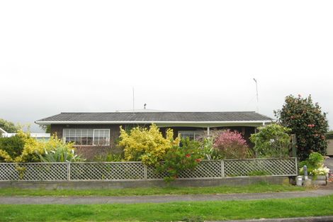 Photo of property in 10 Prudence Place, Oakura, 4314
