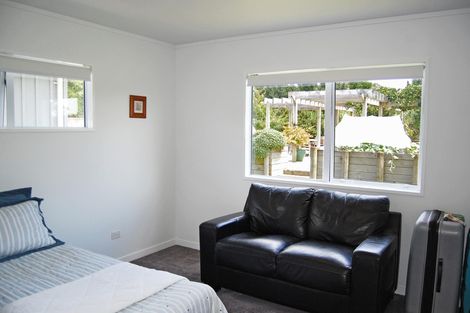 Photo of property in 30 Rangiora Road, Kaiwaka, 0573