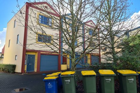 Photo of property in Lakeview Terrace, 20/14 Ambrico Place, New Lynn, Auckland, 0600