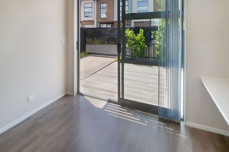 Photo of property in 18 Oioi Road, Hobsonville, Auckland, 0616