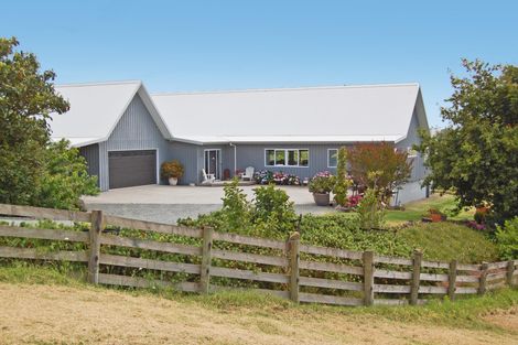 Photo of property in 30 Rangiora Road, Kaiwaka, 0573