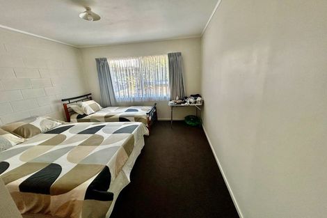 Photo of property in 4/318 Te Atatu Road, Te Atatu South, Auckland, 0610