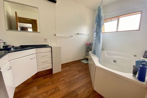 Photo of property in 14 Cambridge Street, Balclutha, 9230