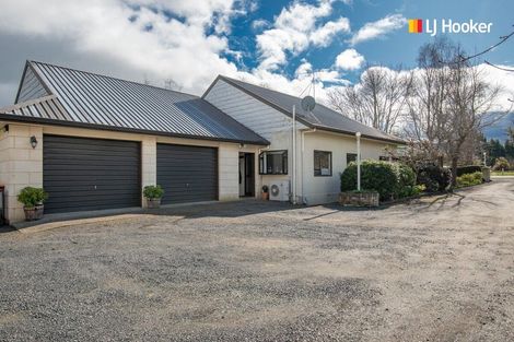 Photo of property in 219 Outram-mosgiel Road, Mosgiel, Outram, 9073
