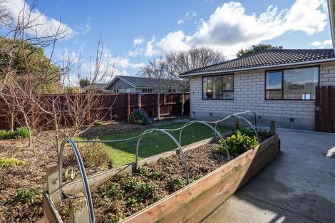 Photo of property in 8 Oldham Crescent, Halswell, Christchurch, 8025