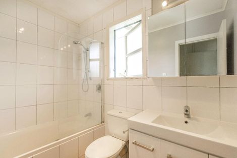 Photo of property in 47 Salisbury Road, Birkdale, Auckland, 0626