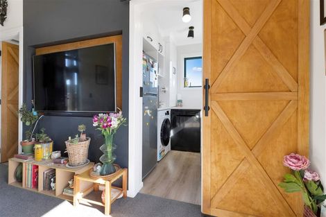 Photo of property in 1423 Poyntzs Road, West Eyreton, Rangiora, 7475