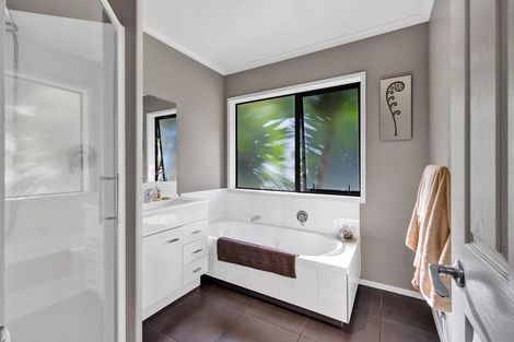 Photo of property in 239a Glover Road, Hawera, 4610