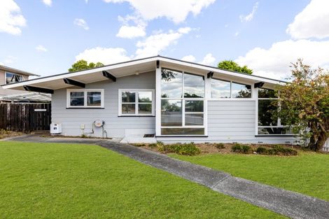 Photo of property in 77 Pohutukawa Drive, Pukete, Hamilton, 3200