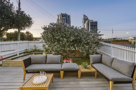 Photo of property in 1/16 Bracken Avenue, Takapuna, Auckland, 0622