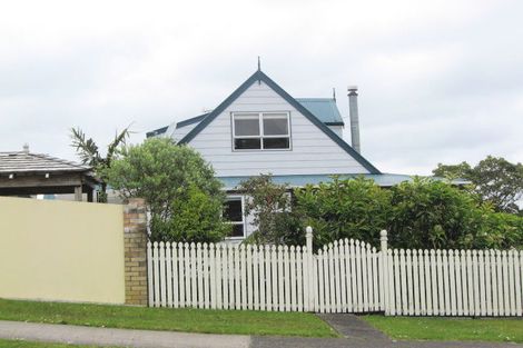 Photo of property in 2 Onepu Lane, Manly, Whangaparaoa, 0930