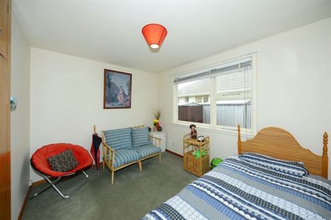 Photo of property in 12 Erin Crescent, Mairehau, Christchurch, 8013