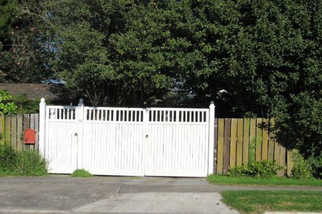 Photo of property in 56 Riverside Road, Orewa, 0931