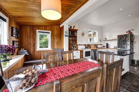 Photo of property in 1312 Devon Road, Brixton, Waitara, 4382