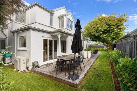Photo of property in 120 Springfield Road, St Albans, Christchurch, 8014