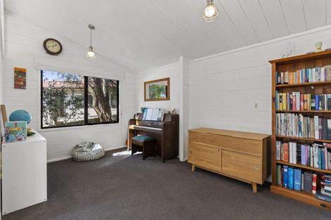 Photo of property in 175a Mokoia Road, Birkenhead, Auckland, 0626